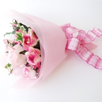 すだれロール：花束ラッピングイメージ3